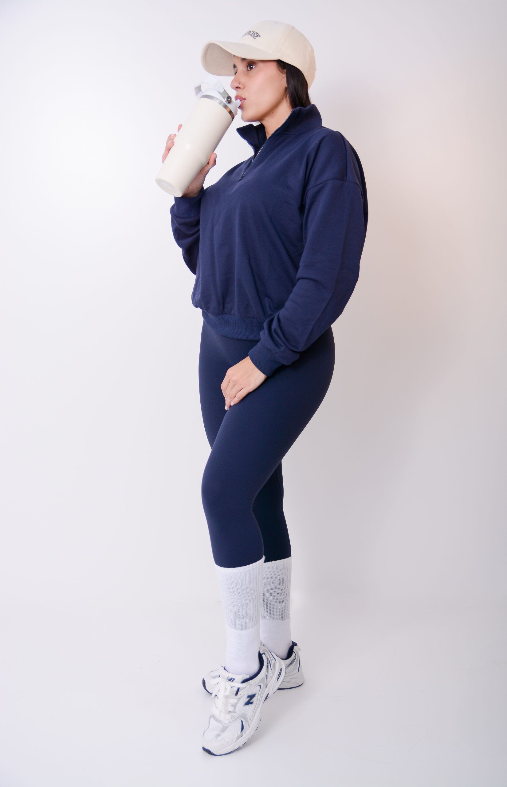 auto draft leggins-Lima-calce-perfecto-segunda-piel-cintura-alta-frunce-push-up-color azul navy.jpg