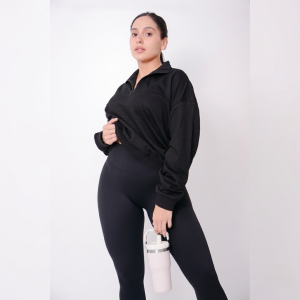 sudadera oversize deportiva Laos para mujer cuello con medio cierre estilo athleisure transpirable